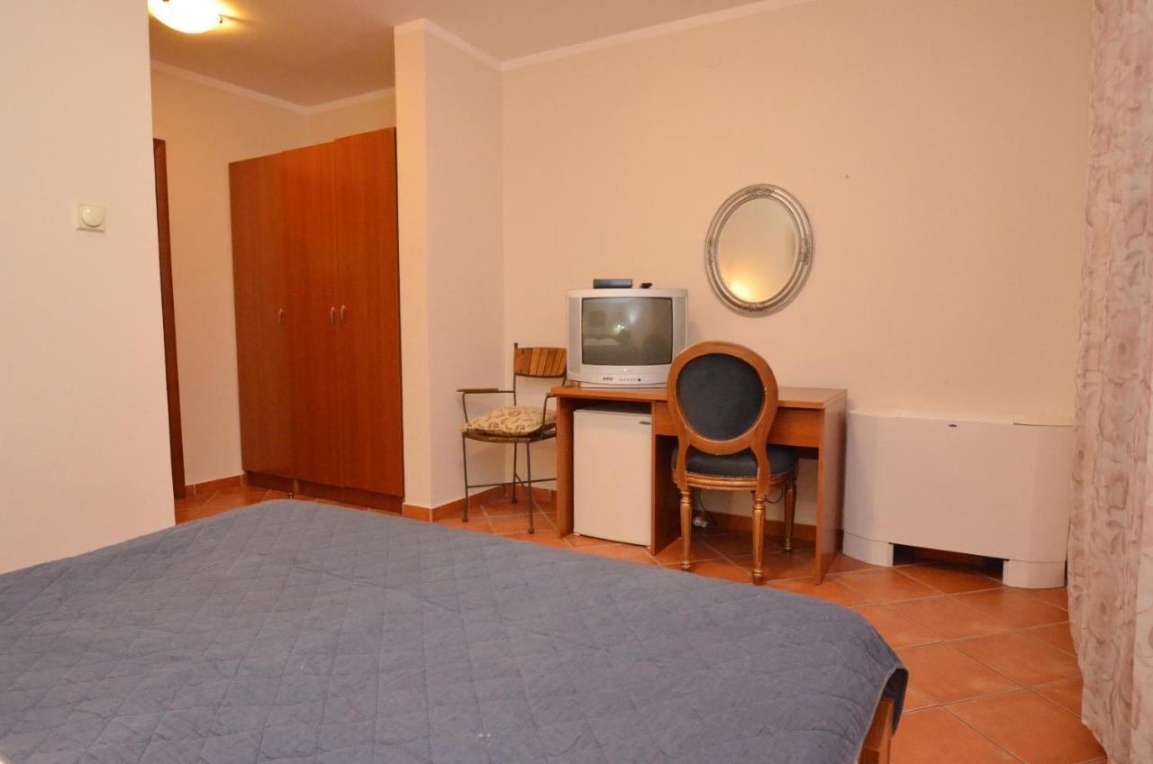 Hotel Meduza Bečići Εξωτερικό φωτογραφία