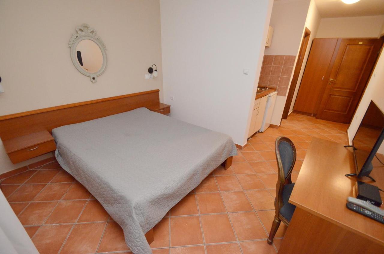 Hotel Meduza Bečići Εξωτερικό φωτογραφία